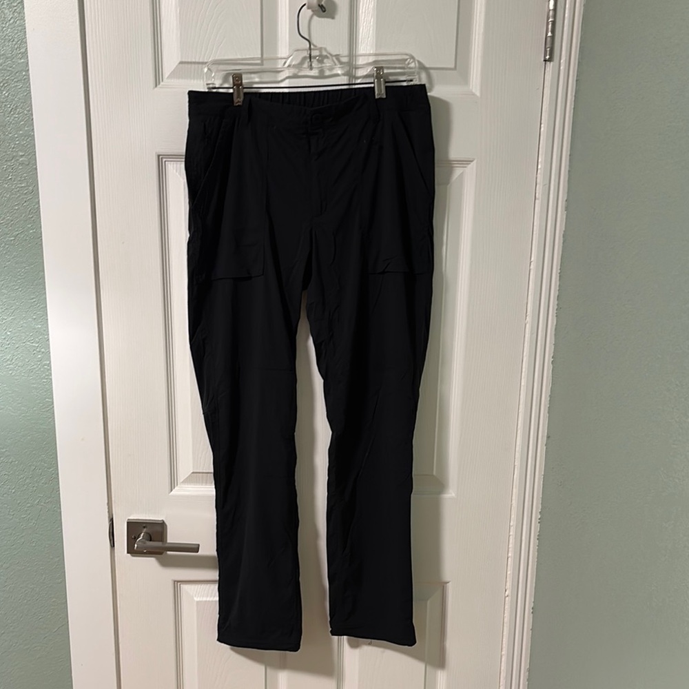 REI Black Cargo Pants Straight Leg